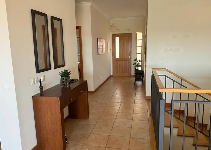 Lovely 3 Bedroom With Pool In Great Location * Odiáxere