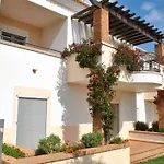 Lovely 3 Bedroom With Pool In Great Location Vila *