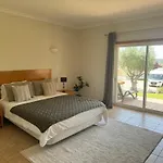 Villa Lovely 3 Bedroom With Pool In Great Location Odiáxere