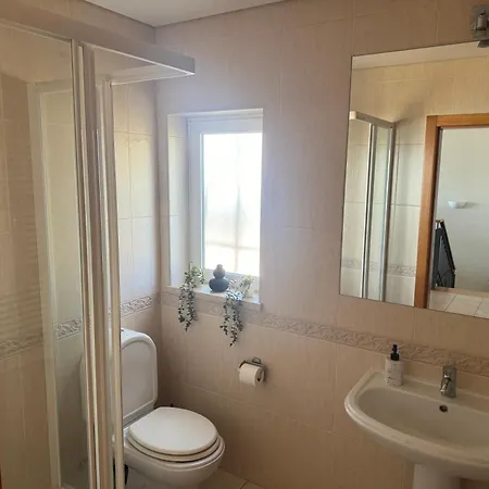 Villa Lovely 3 Bedroom With Pool In Great Location *